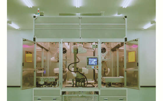 フィルム自動剥離装置