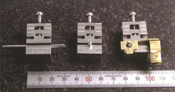 測定用小型バイス